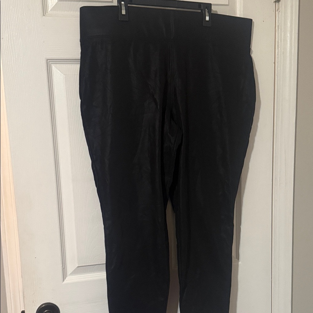 One5One Black Leggings